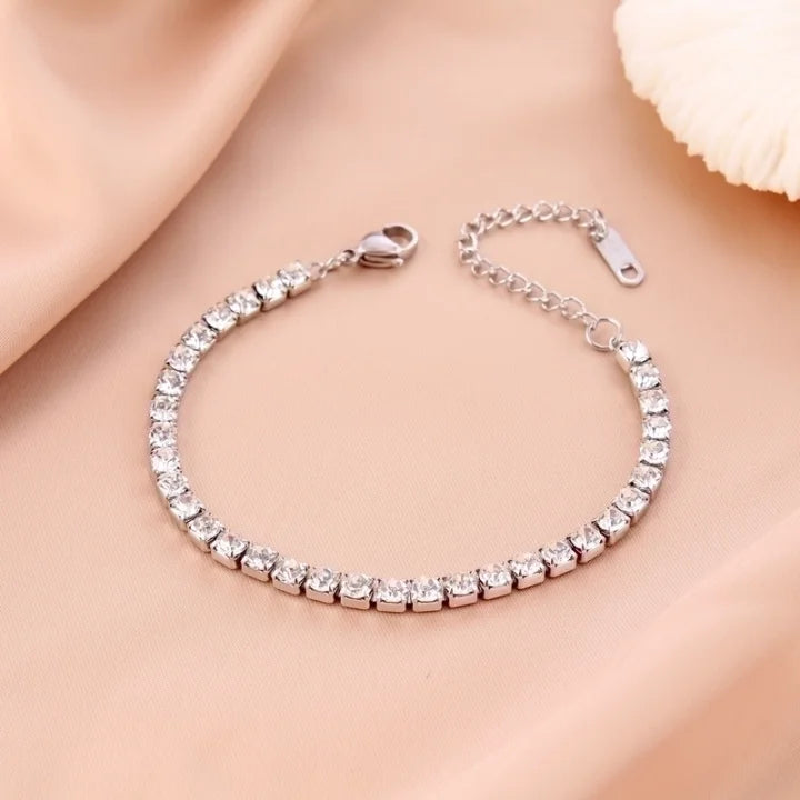 The Vaulted Radiance Bracelet